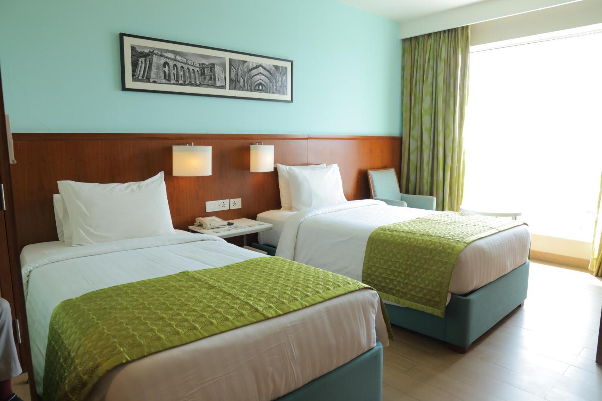 Fairfield By Marriott Indore Exterior foto